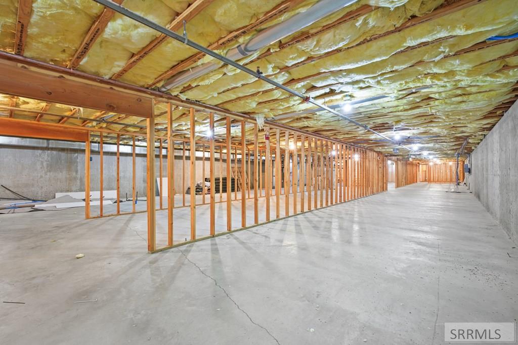 2182177 Property Photo 30