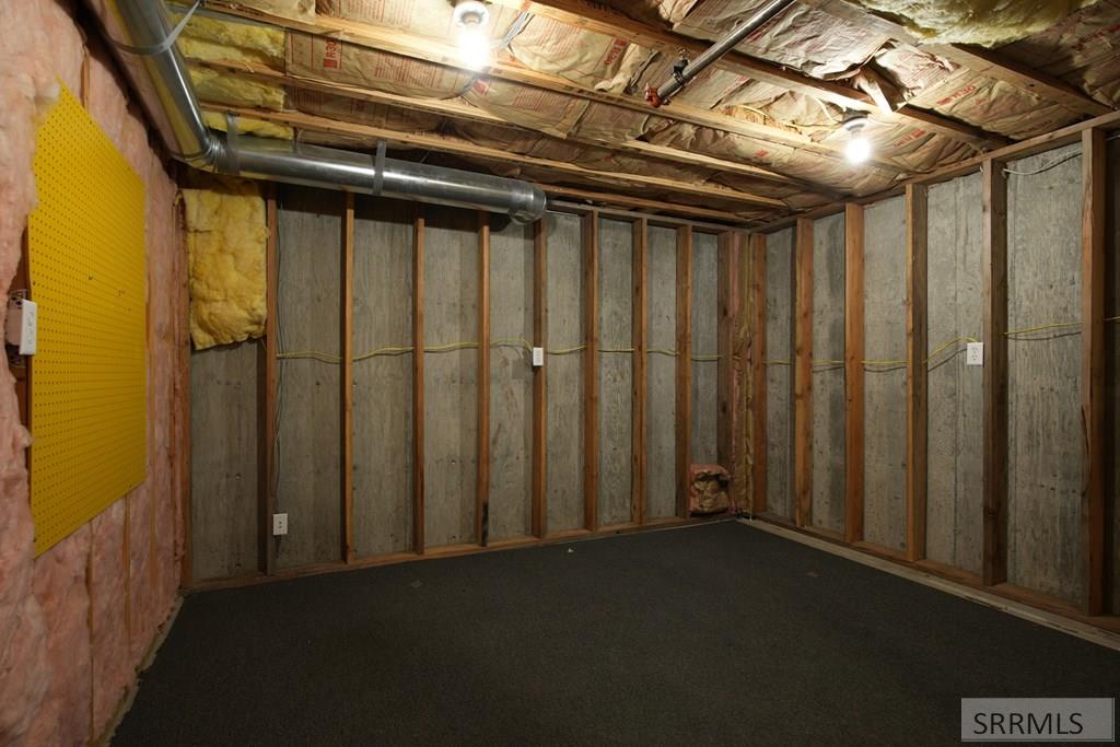 2182177 Property Photo 39