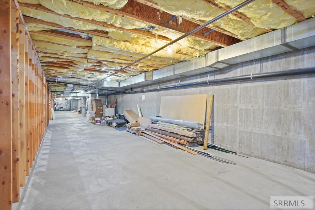 2182177 Property Photo 43