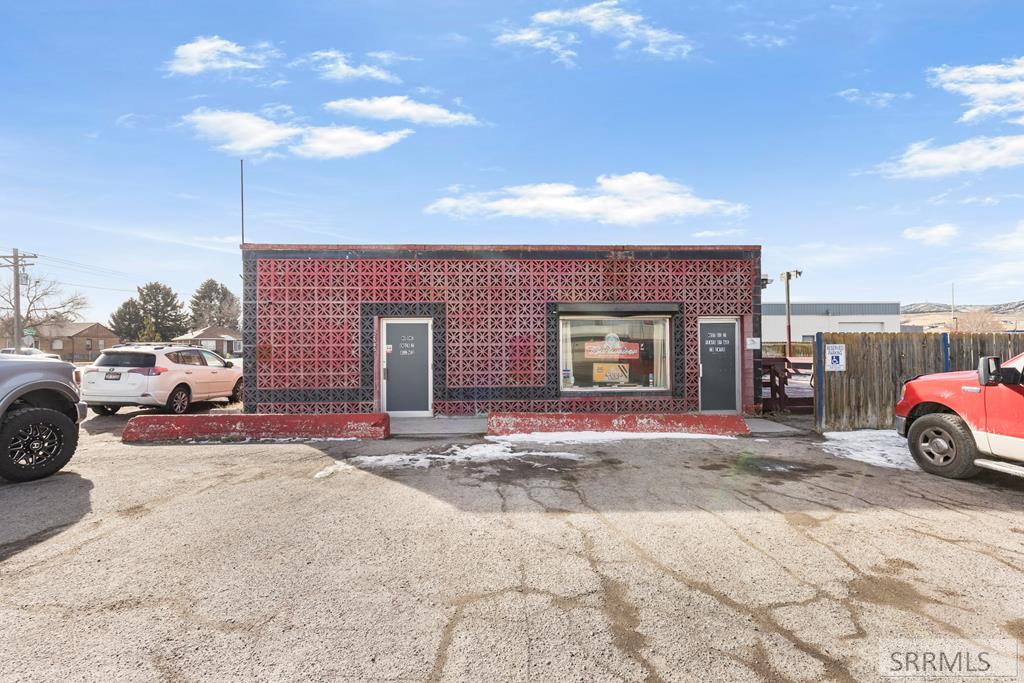 2525 Pole Line Road Property Photo 1