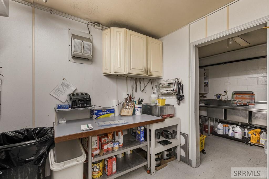 2525 Pole Line Road Property Photo 18