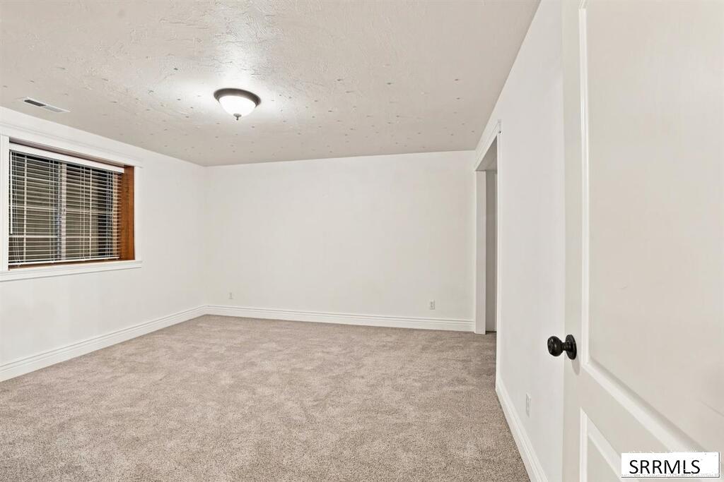 326 Eagle Summit Street Property Photo 46