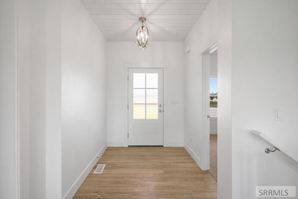 1588 N 835 E Property Photo 2