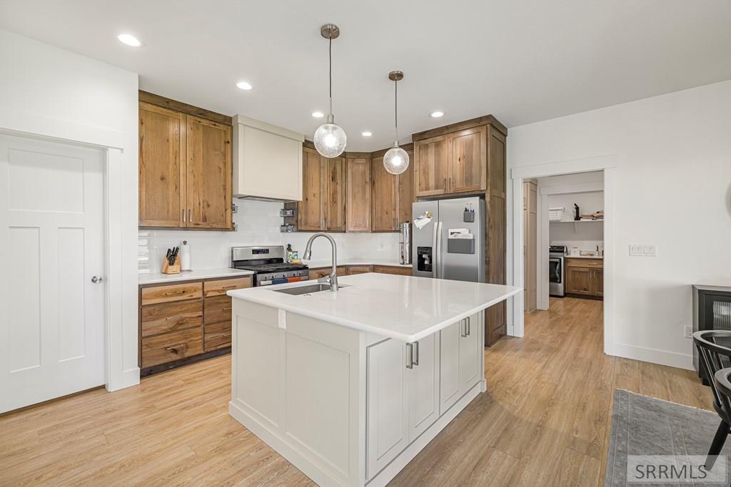 1588 N 835 E Property Photo 12
