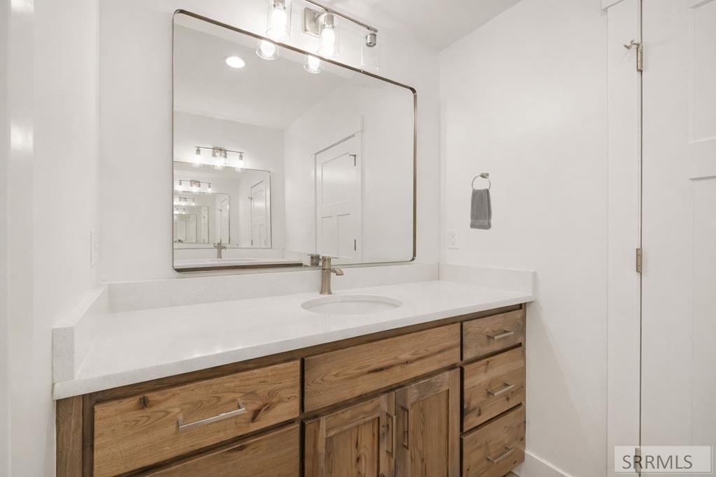 1588 N 835 E Property Photo 25