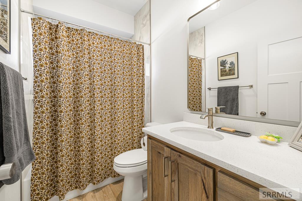 1588 N 835 E Property Photo 32