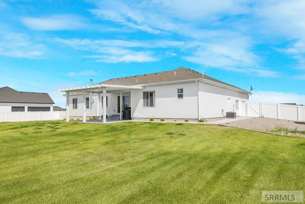 1588 N 835 E Property Photo 48