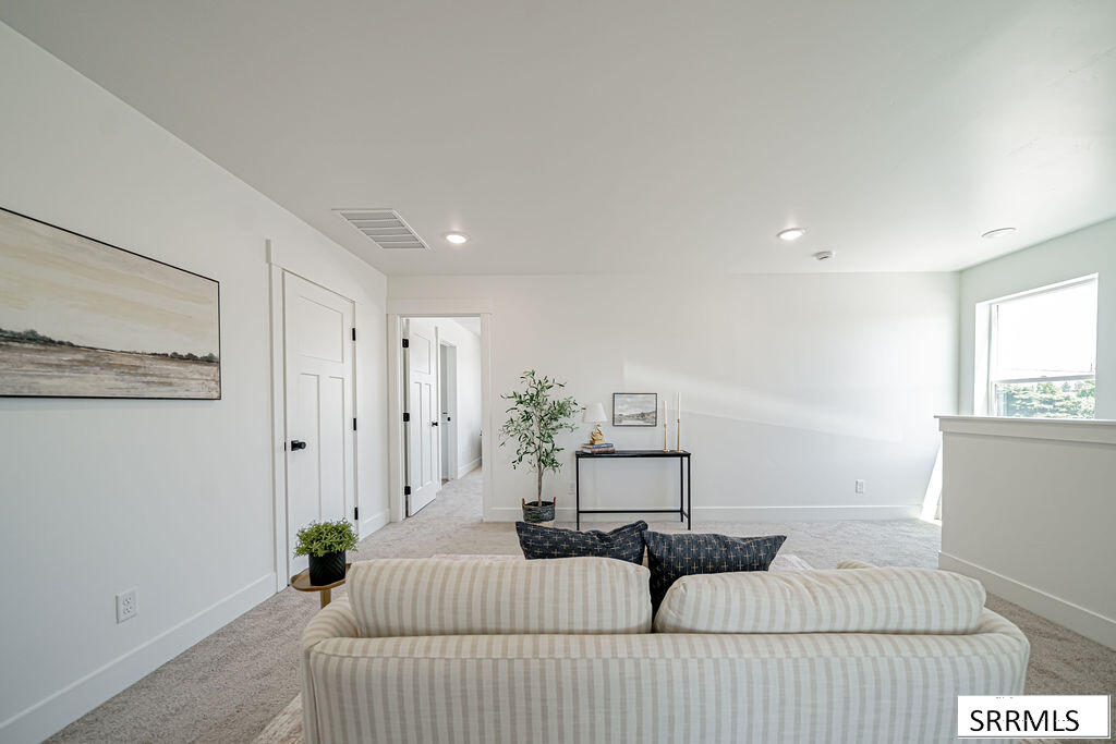 2240 Summers Drive # 102 Property Photo 10