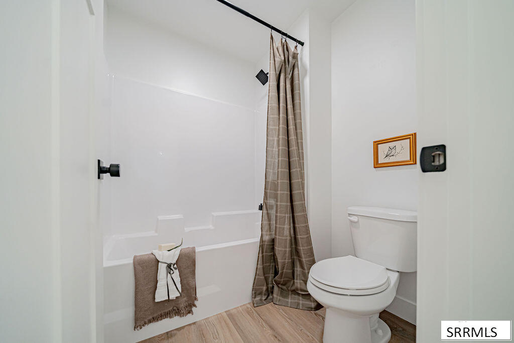 2240 Summers Drive # 102 Property Photo 21