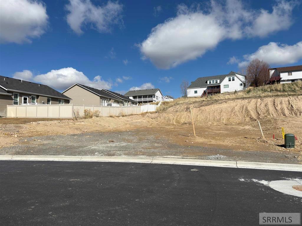 Lot 1 Falcon Ridge Dr Property Photo 1
