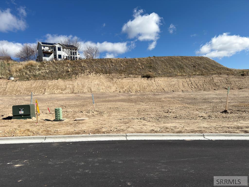 Lot 5 Falcon Ridge Dr Property Photo 1