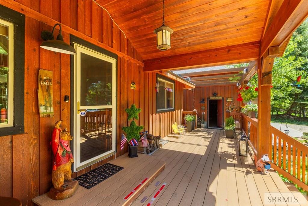 3883/3872 Lake Shore Drive Property Photo 60