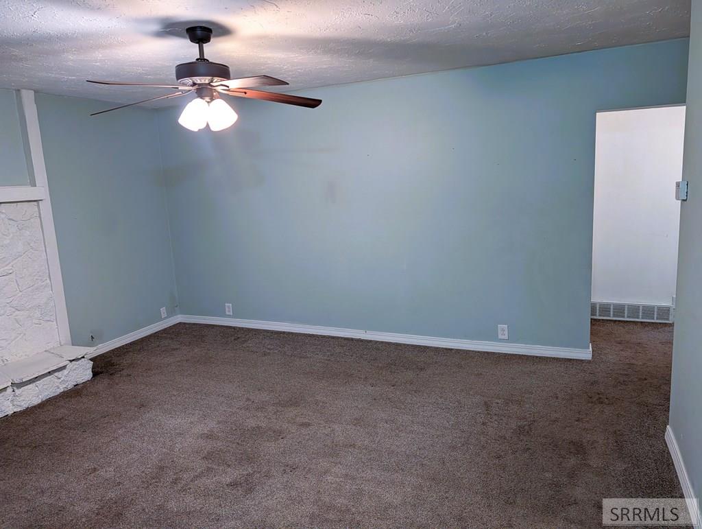 279 N 4100 E Property Photo 15