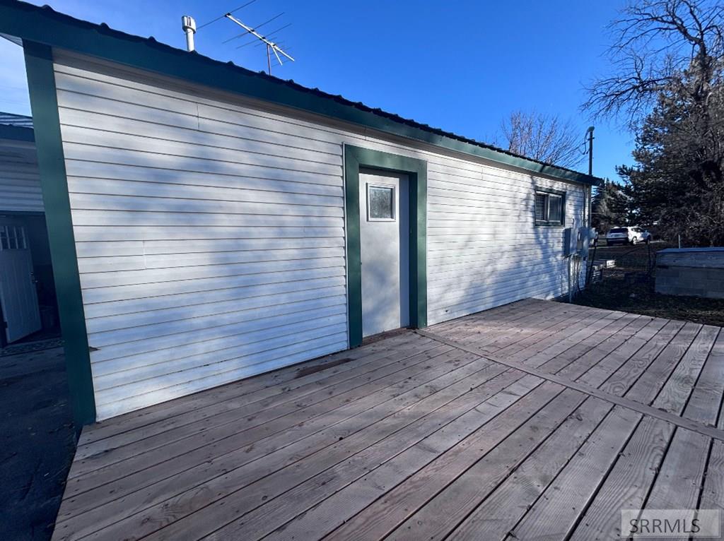 279 N 4100 E Property Photo 23