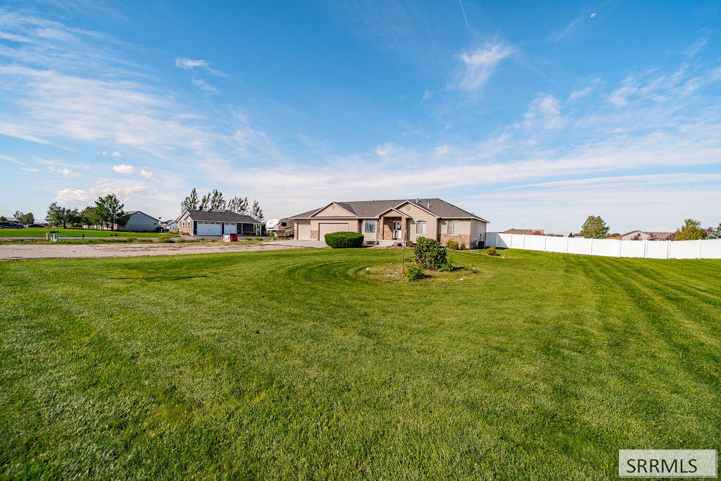 111 N 3962 E Property Photo 2