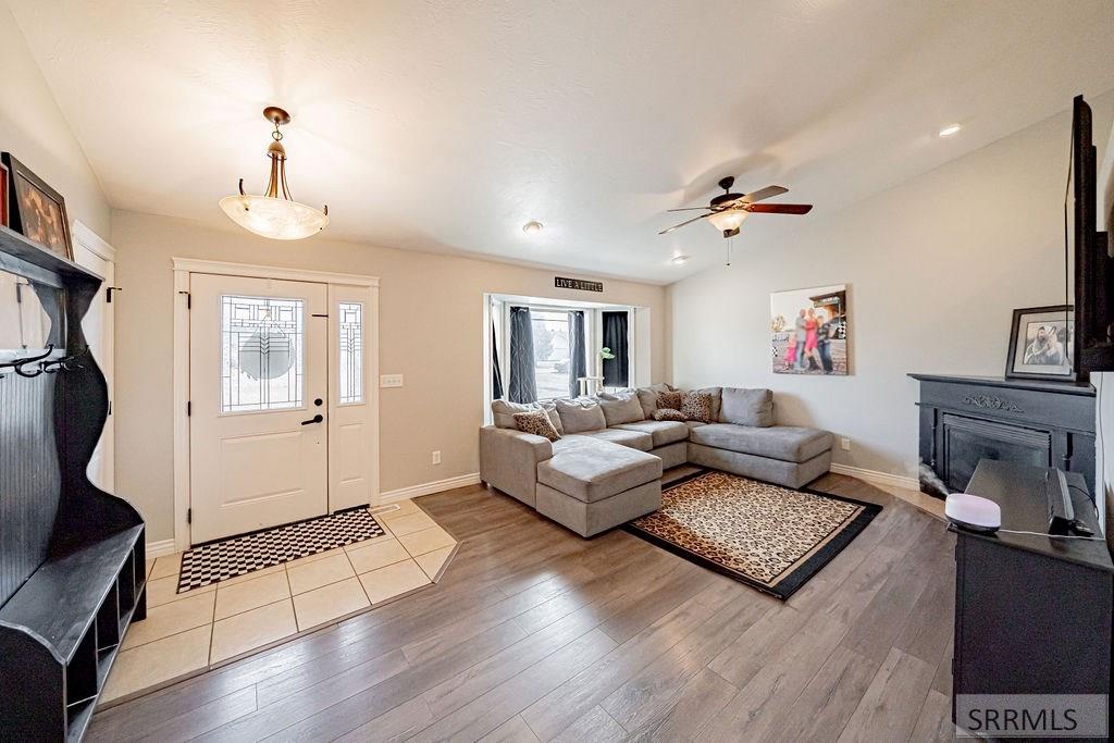 111 N 3962 E Property Photo 6