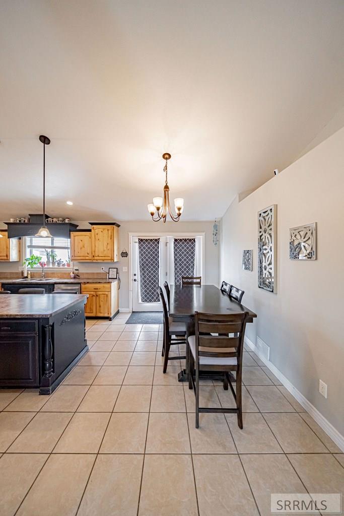 111 N 3962 E Property Photo 9
