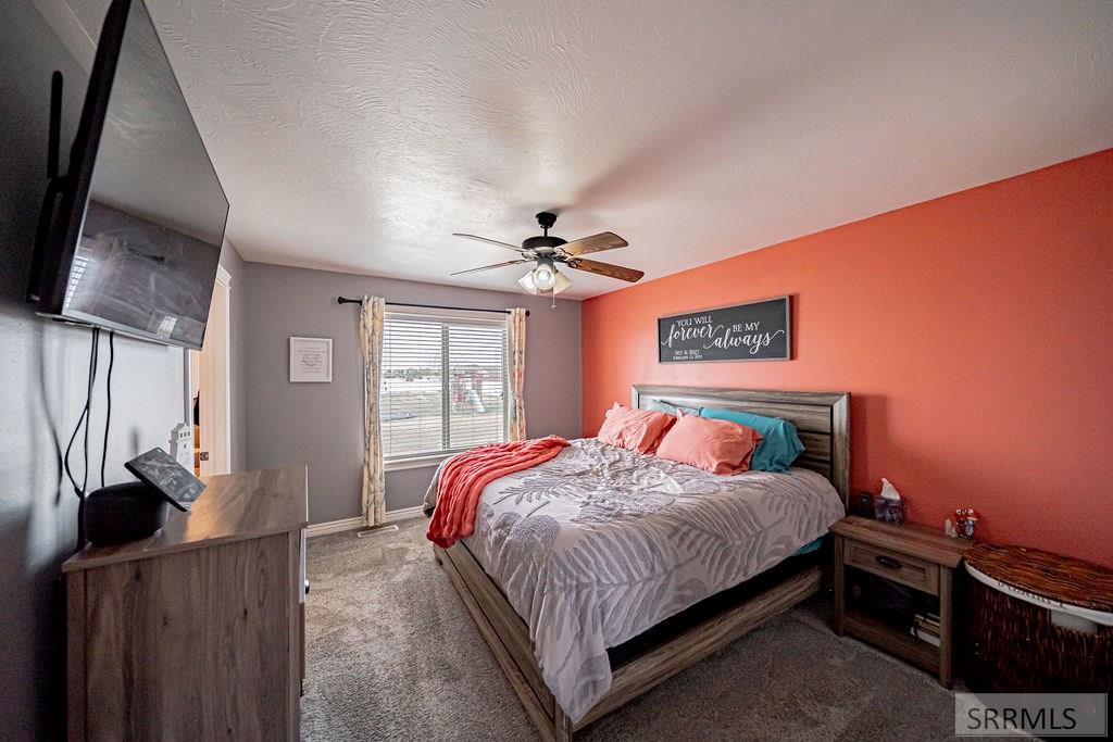 111 N 3962 E Property Photo 19