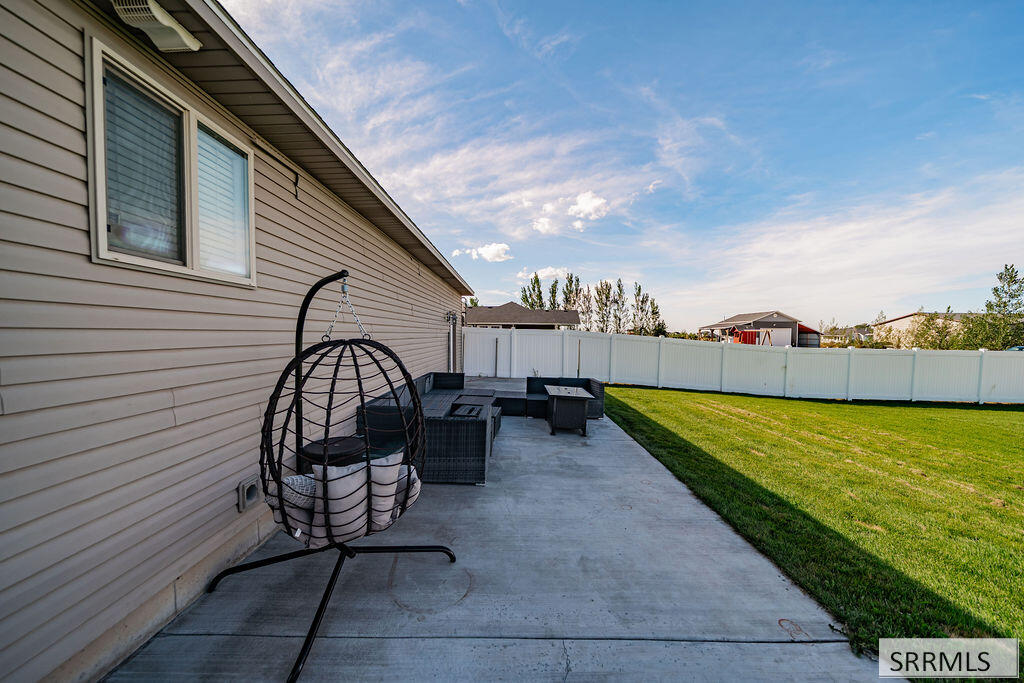 111 N 3962 E Property Photo 40