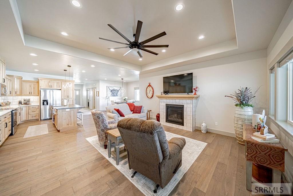 377 Glade Loop Property Photo 17
