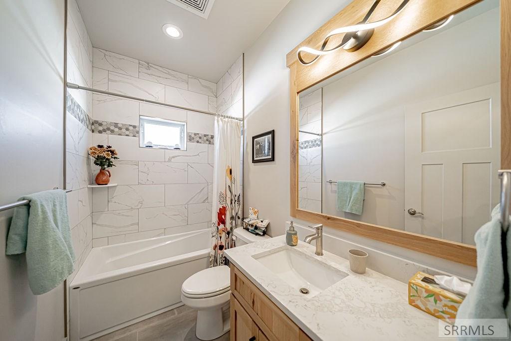 377 Glade Loop Property Photo 34