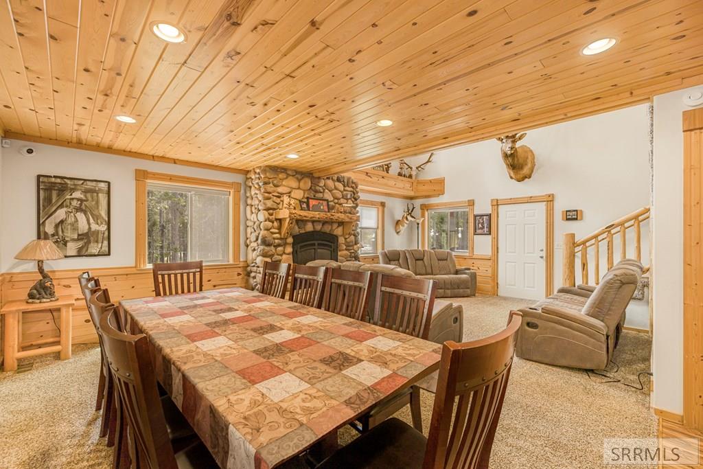 4448 Stone Run Property Photo 8