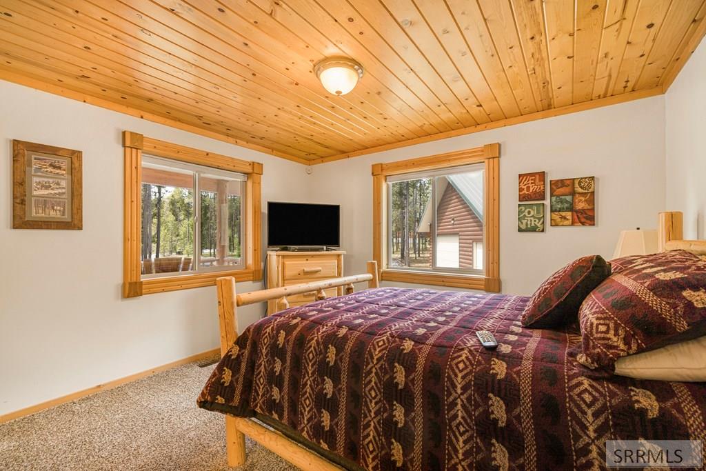 4448 Stone Run Property Photo 14