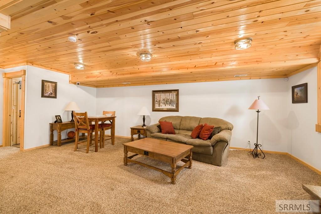 4448 Stone Run Property Photo 27