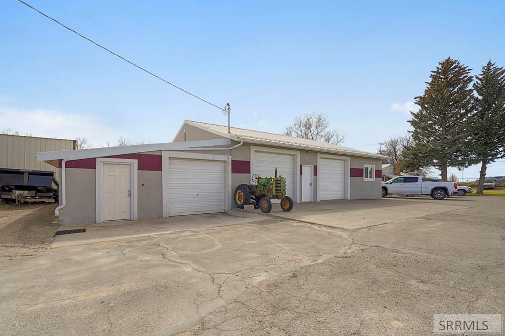 591 E Iona Road Property Photo 13
