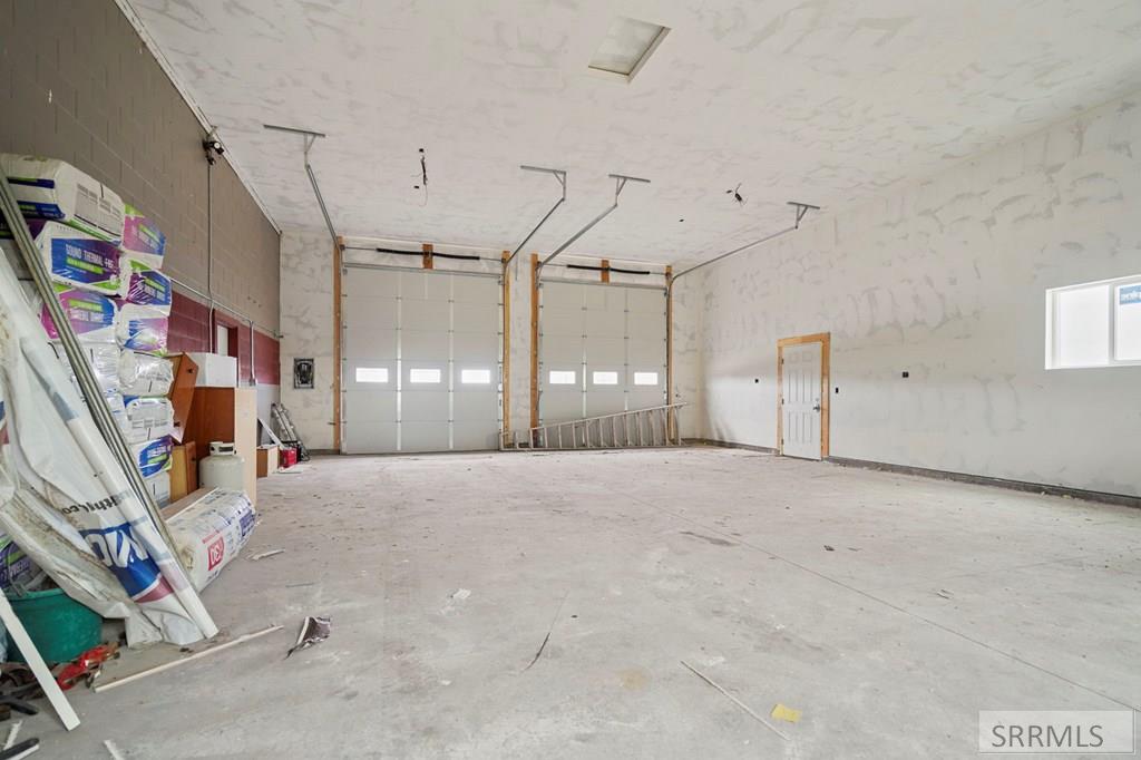 591 E Iona Road Property Photo 55