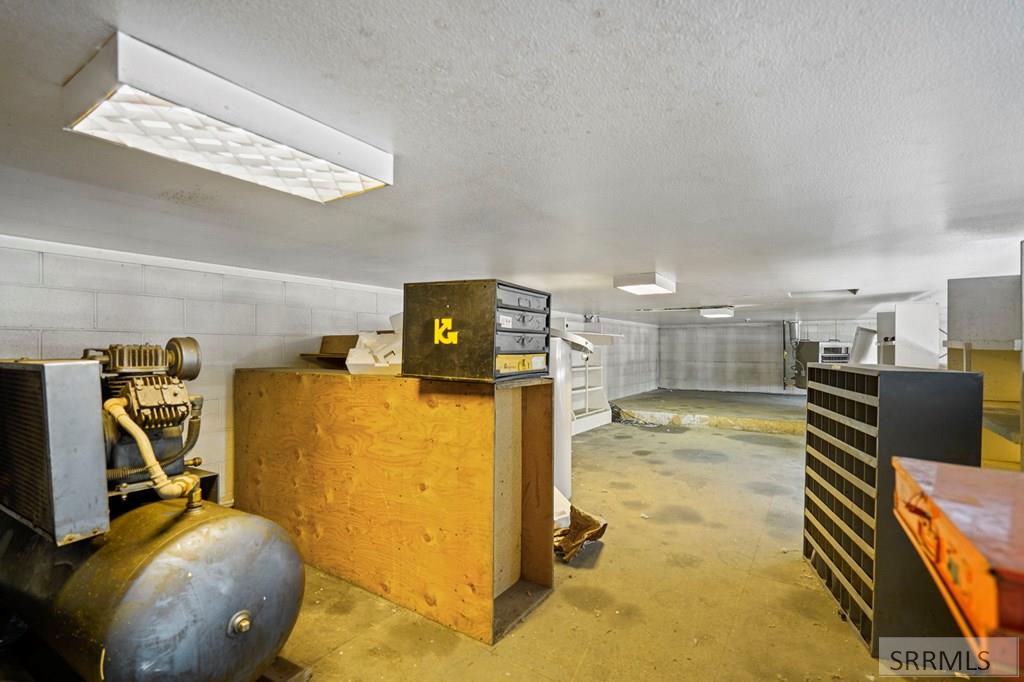 591 E Iona Road Property Photo 72
