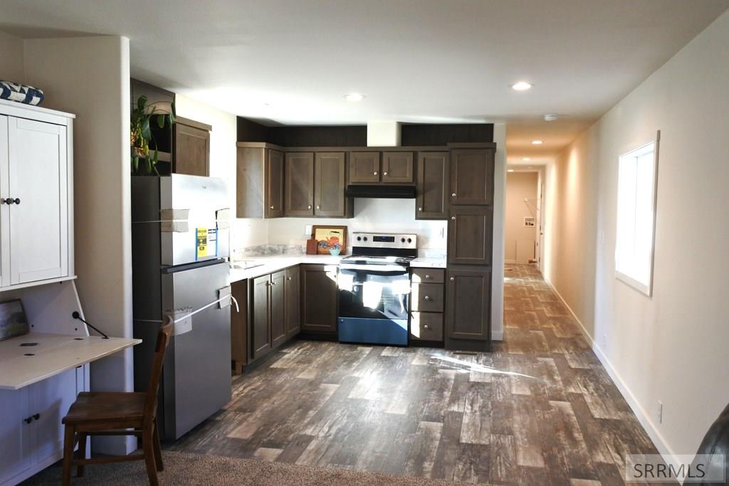 411 8th Street Property Photo 3