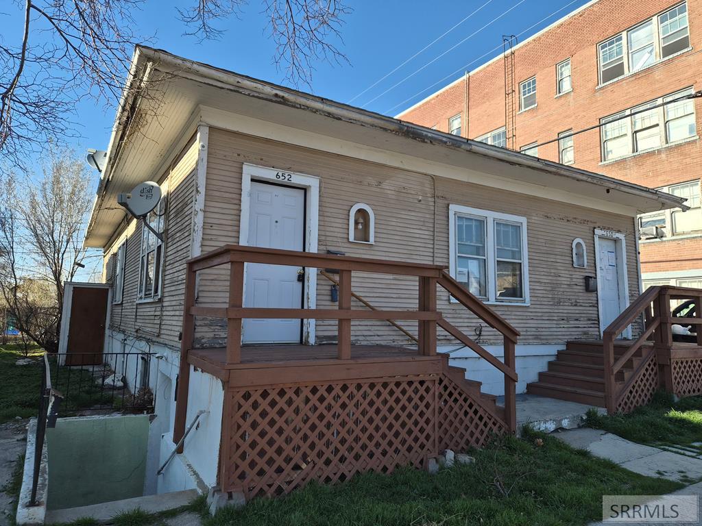 650 - 652 W Lander Street Property Photo 1