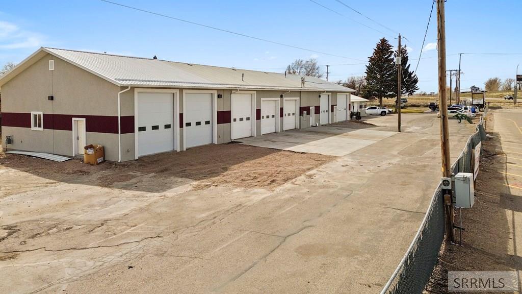 591 E Iona Road Property Photo 10