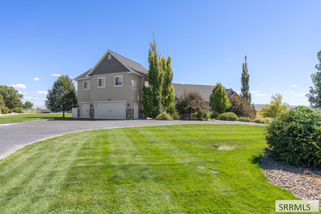 1171 N 1000 E Property Photo 3
