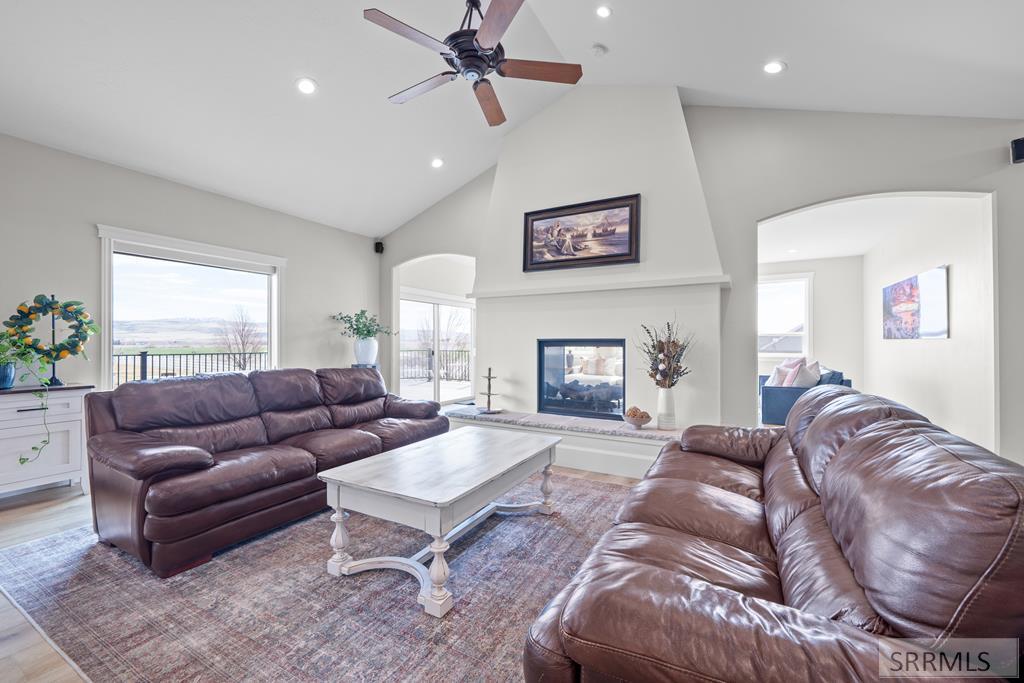 1171 N 1000 E Property Photo 8