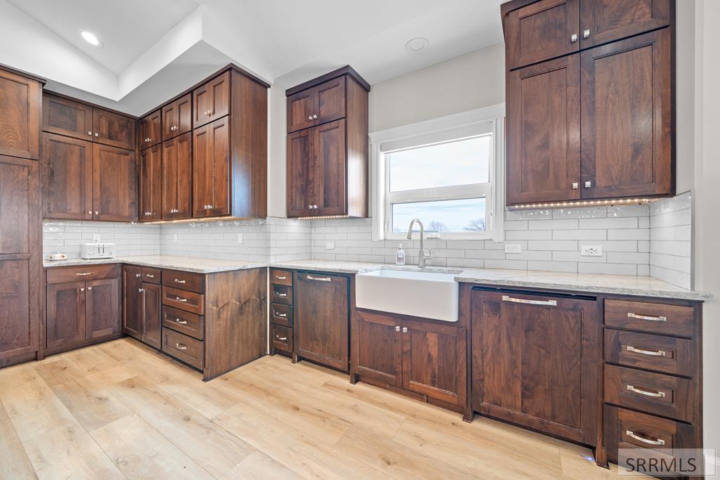 1171 N 1000 E Property Photo 10