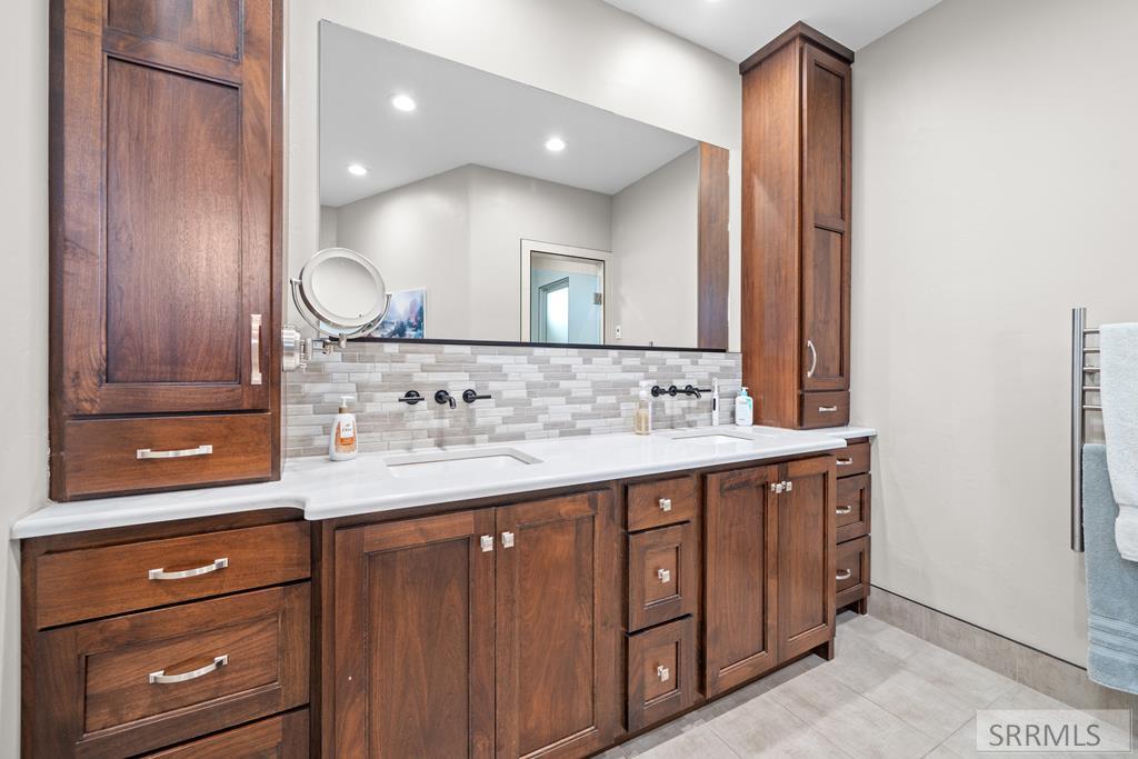 1171 N 1000 E Property Photo 15
