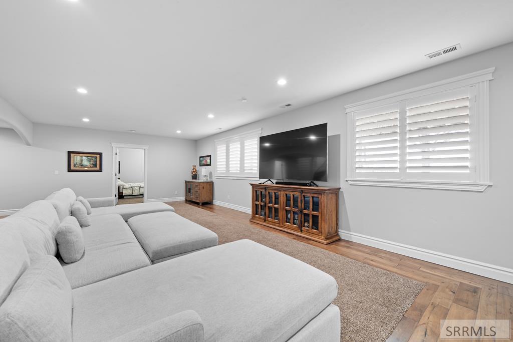 1171 N 1000 E Property Photo 28
