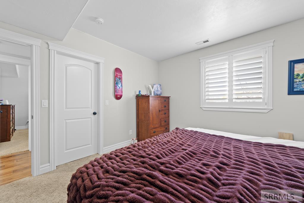 1171 N 1000 E Property Photo 34