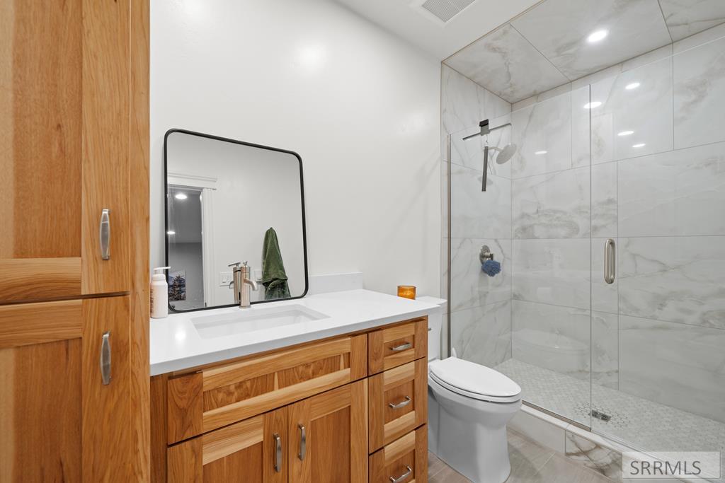 1171 N 1000 E Property Photo 38