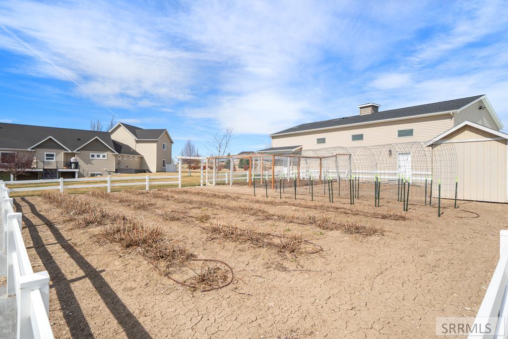 1171 N 1000 E Property Photo 55