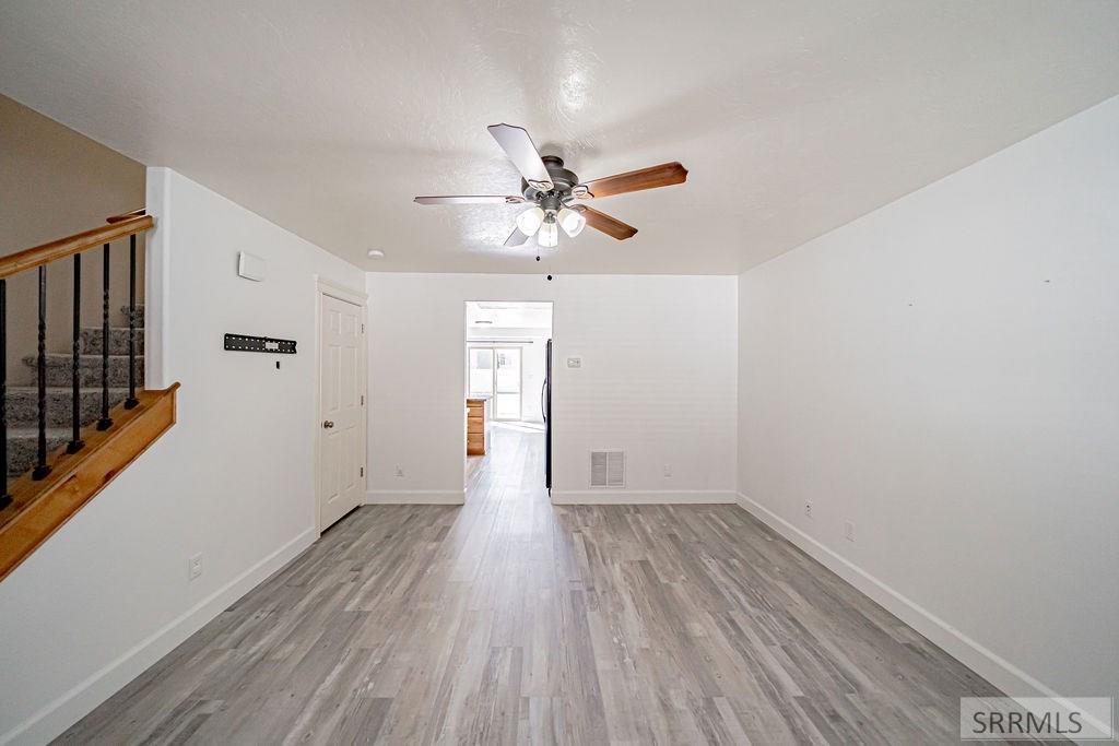 141 Robison Drive Property Photo 6