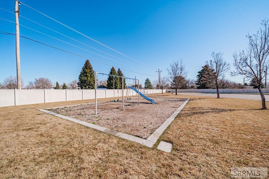 141 Robison Drive Property Photo 30
