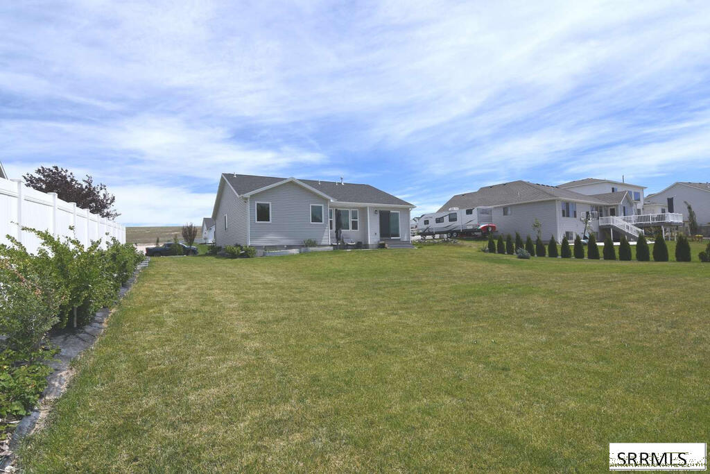 1324 Stone Drive Property Photo 3
