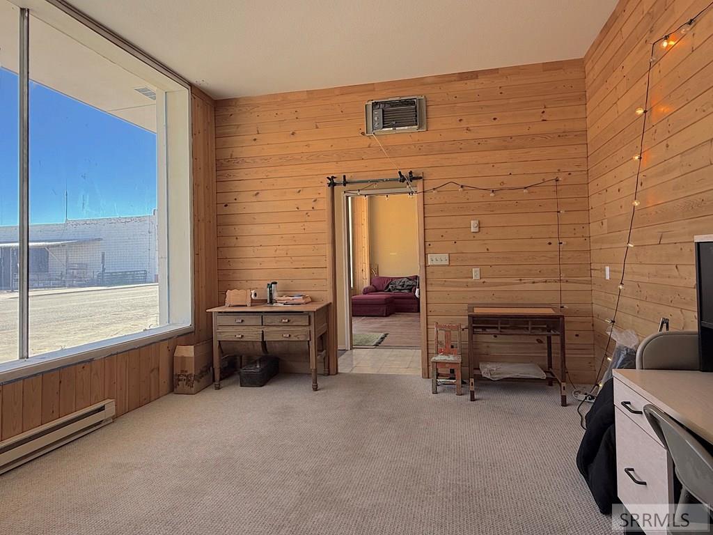 112 S Main Street Property Photo 5