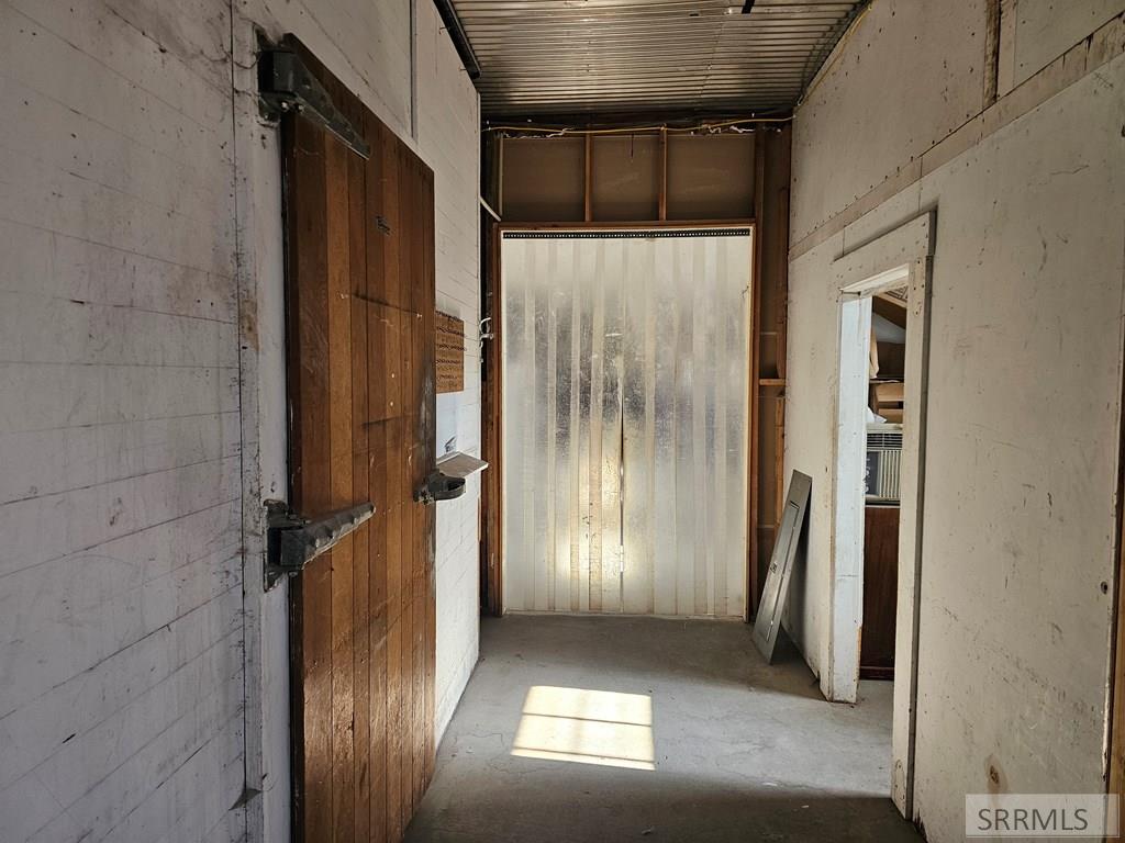 112 S Main Street Property Photo 20