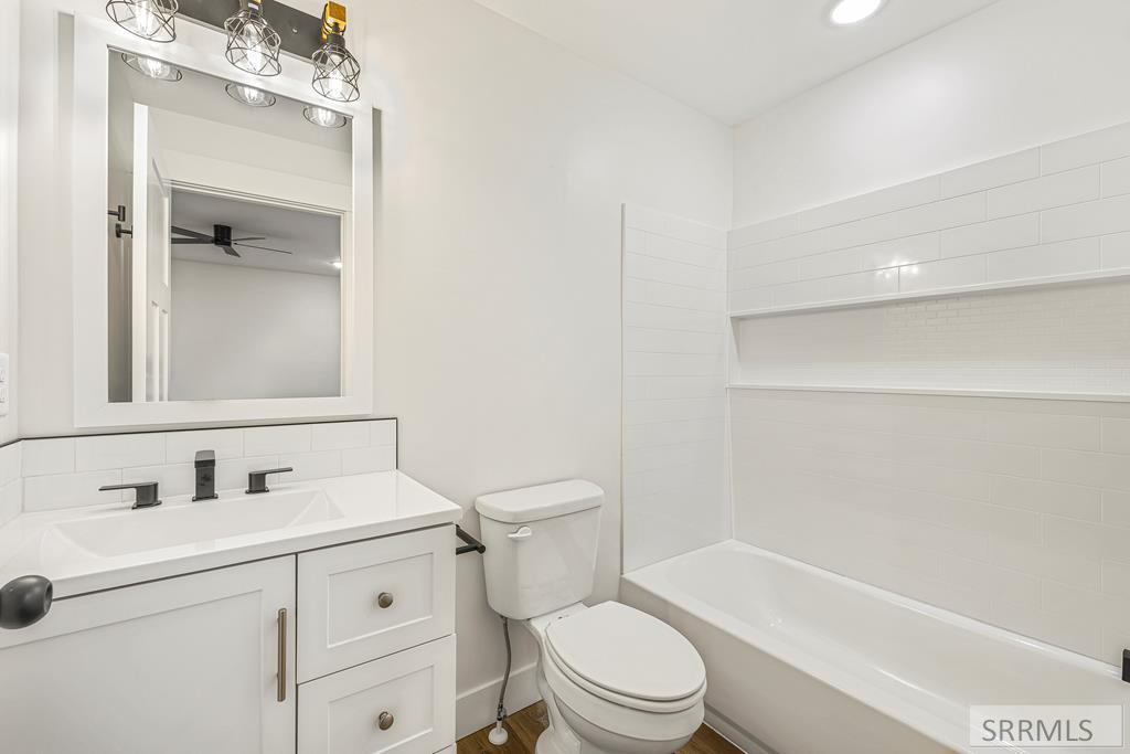 3442 E 2000 N Property Photo 11