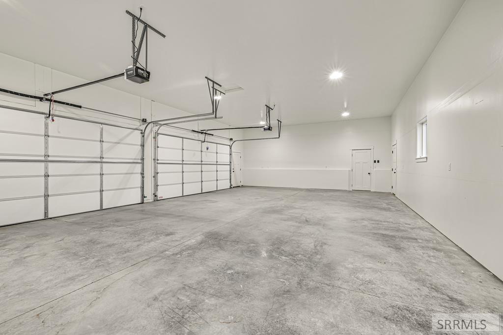 3442 E 2000 N Property Photo 16