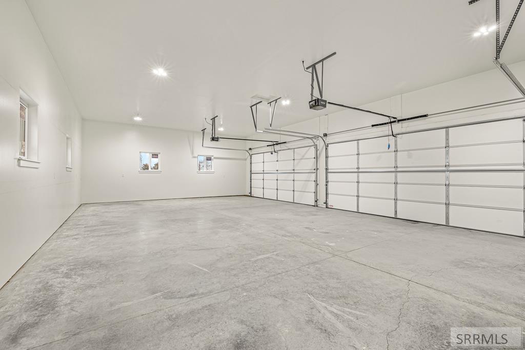 3442 E 2000 N Property Photo 17